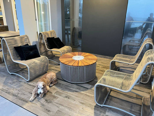 Conjunto Poltrona Rennes + Puff Extensível - Imagem 1