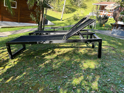 Conjunto de espreguiçadeira Noronha com mesa lateral - Imagem 4