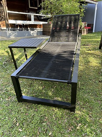 Espreguiçadeira de piscina em corda náutica 1/uni. + Mesa lateral