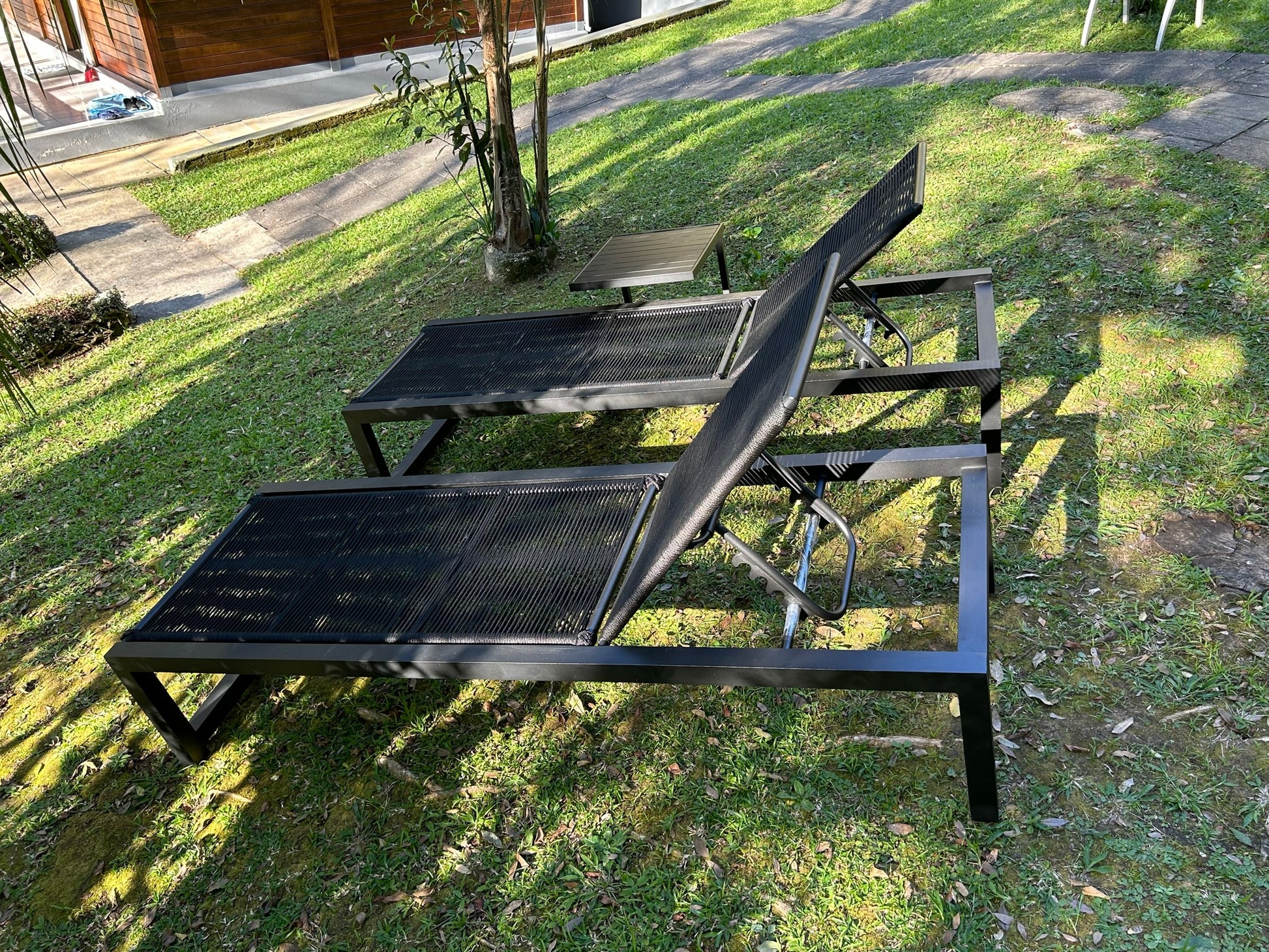 Conjunto de espreguiçadeira Noronha com mesa lateral - Imagem 9