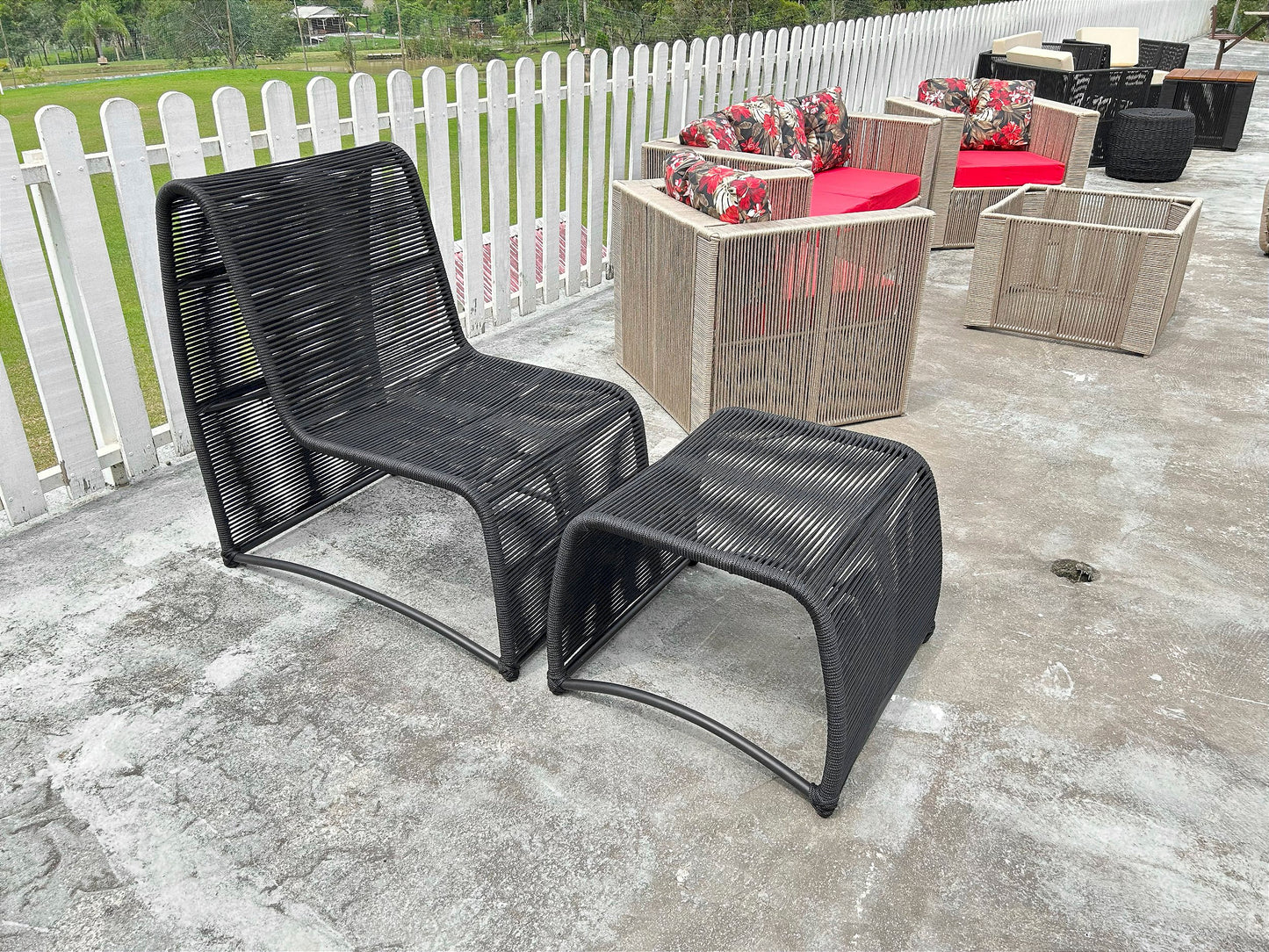 Poltrona Rennes slim com puff extensor em corda náutica e alumínio - Imagem 2